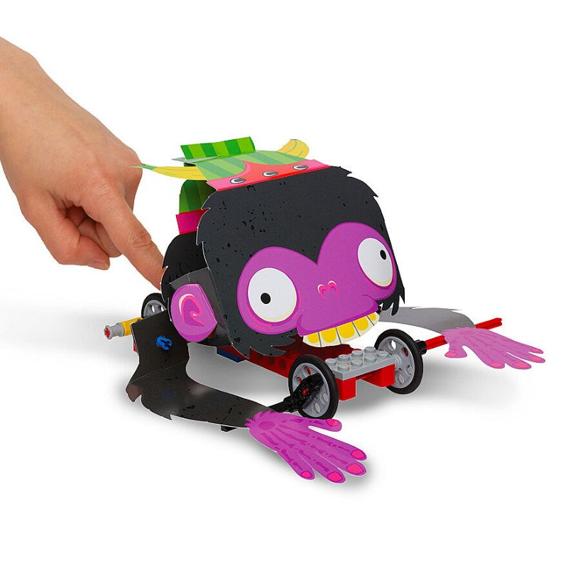 LEGO Gear Bots Kit showcasing 62 pieces for building kinetic sculptures and fostering STEM skills in children aged 8 and up.