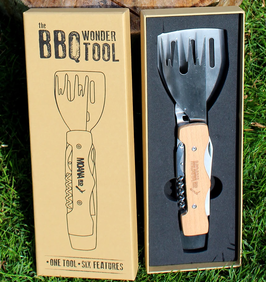 Moana Road BBQ Wonder Tool - R3 featuring spatula, fork, knife, corkscrew, bottle opener, and detachable tongs for versatile grilling.