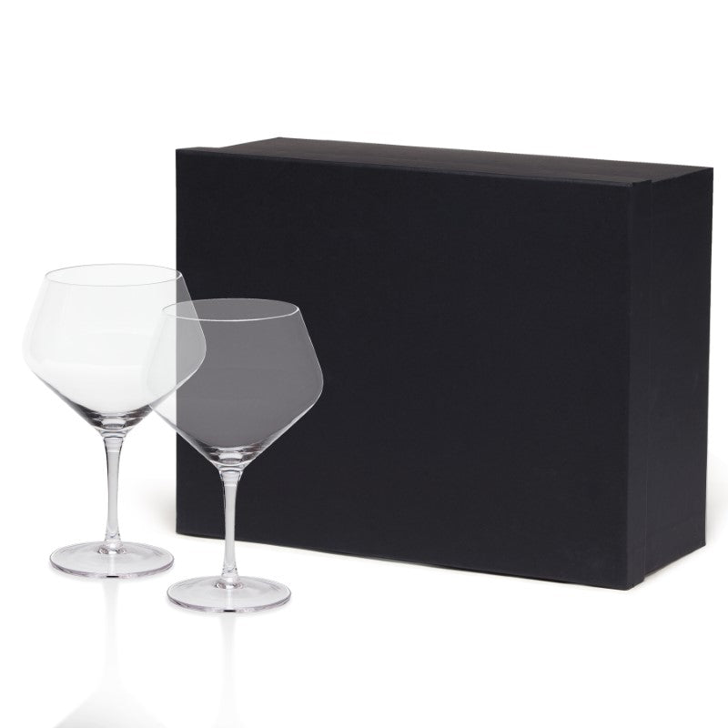Elegant balloon-shaped gin and tonic glass, perfect for serving cocktails, presented in a stylish black gift box.