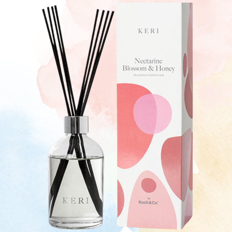 Elegant diffuser set featuring Nectarine Blossom & Honey for a refreshing spring floral ambiance lasting up to three months.