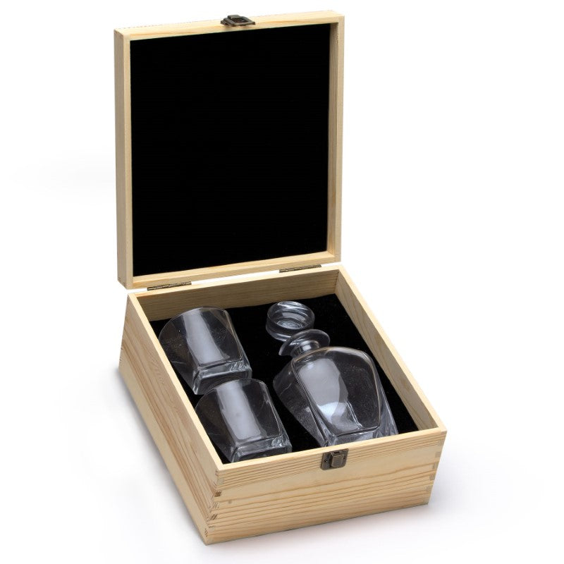 Luxurious Whisky Decanter Set with crystal decanter, glasses, and elegant pine box, ideal for enhancing your whisky experience.