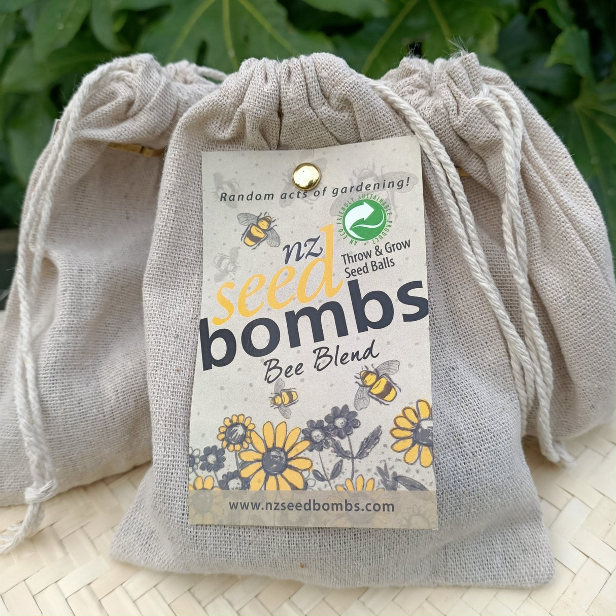 NZ Seed Bombs - Bee Blend: Eco-friendly seed bombs with wildflower seeds to support bee populations and enhance gardens.